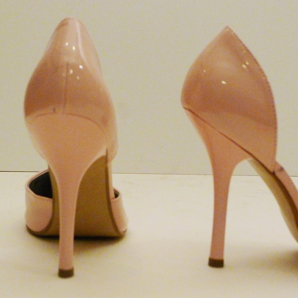heels - Picture 3 of 5